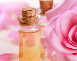 Красота в каждой капле: омолаживающие свойства розового масла.  